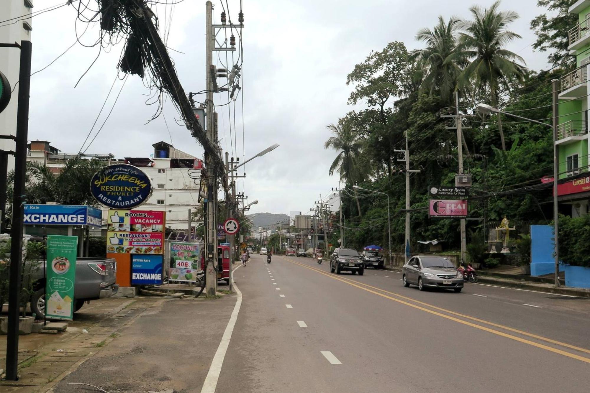 Large 1 Bedroom1 Bathroom 1 Km Walking To Căn hộ Patong