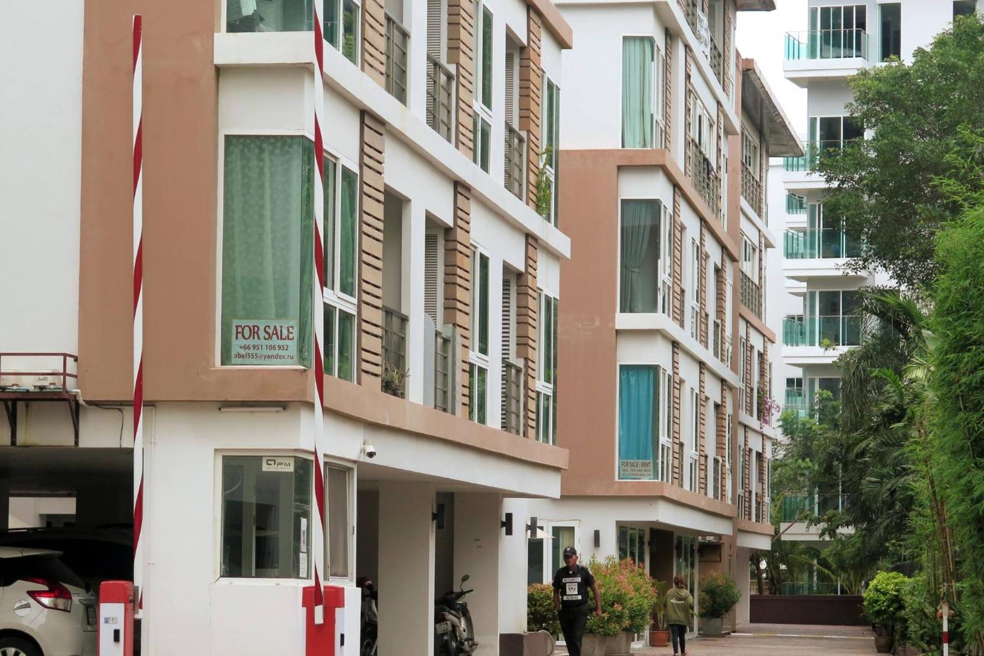 Căn hộ Large 1 Bedroom1 Bathroom 1 Km Walking To *
