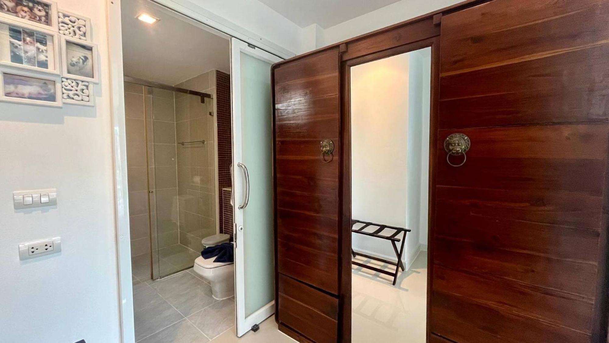 Large 1 Bedroom1 Bathroom 1 Km Walking To Căn hộ Patong