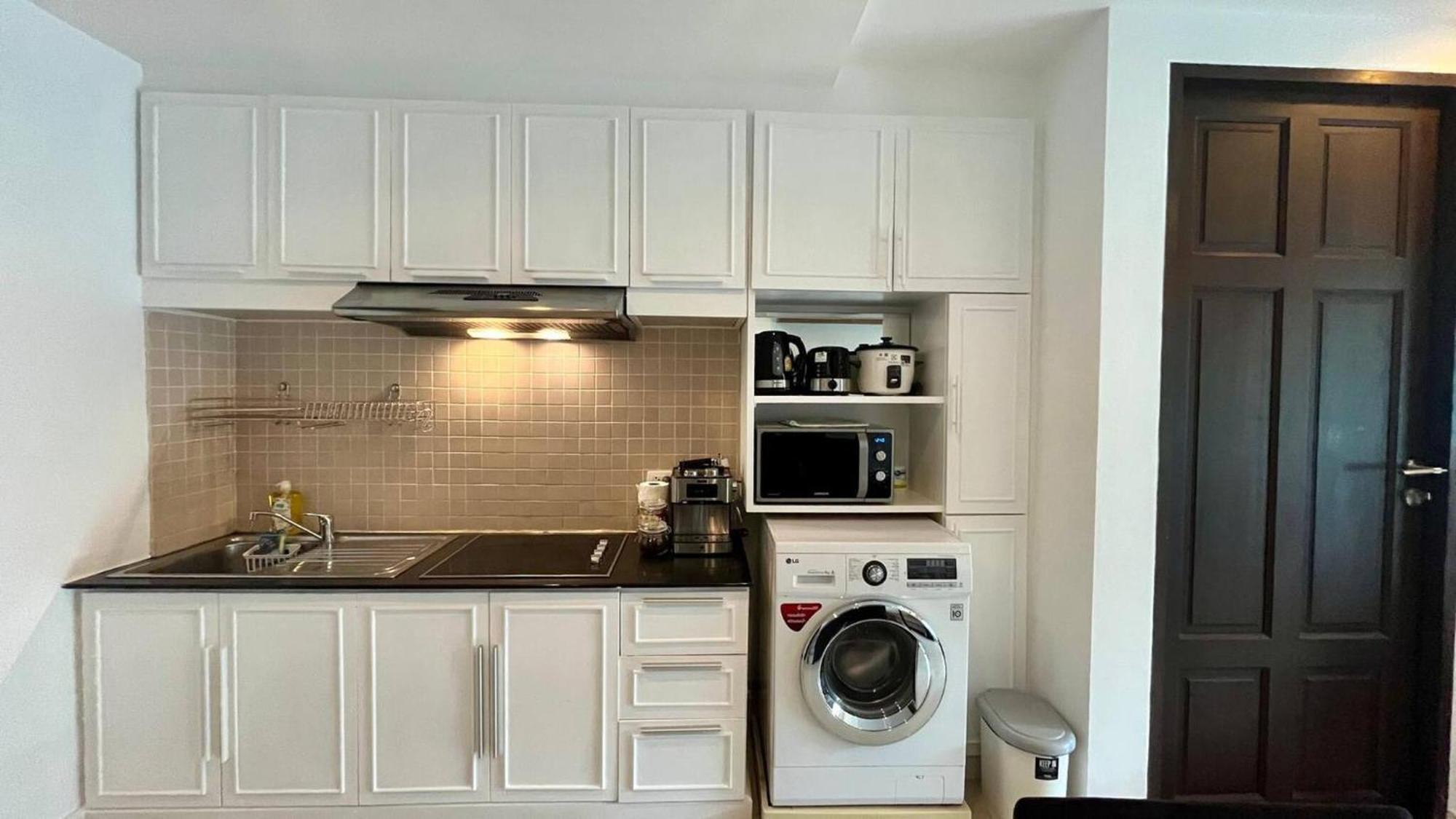 Large 1 Bedroom1 Bathroom 1 Km Walking To Căn hộ